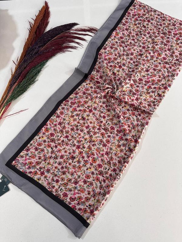 Bonjela Soft Pamuklu Şal Efsane Çiçekli Model LDSC0106 - Image 1