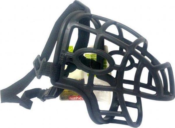 Nunbell Köpek Plastik Ağızlık Slikon Siyah M 10 x 7 x 8,5 cm - Image 1