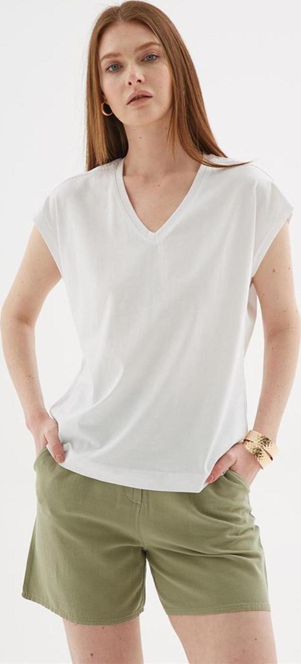 Fashion Friends V Yaka %100 Pamuklu Bluz Beyaz - Image 1