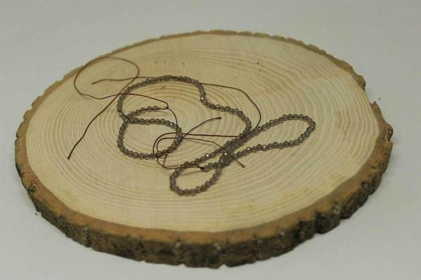 Dumanlı Kuvars Taşı YARIM Dizi 2mm (17cm uzunluğundadır) - Image 1