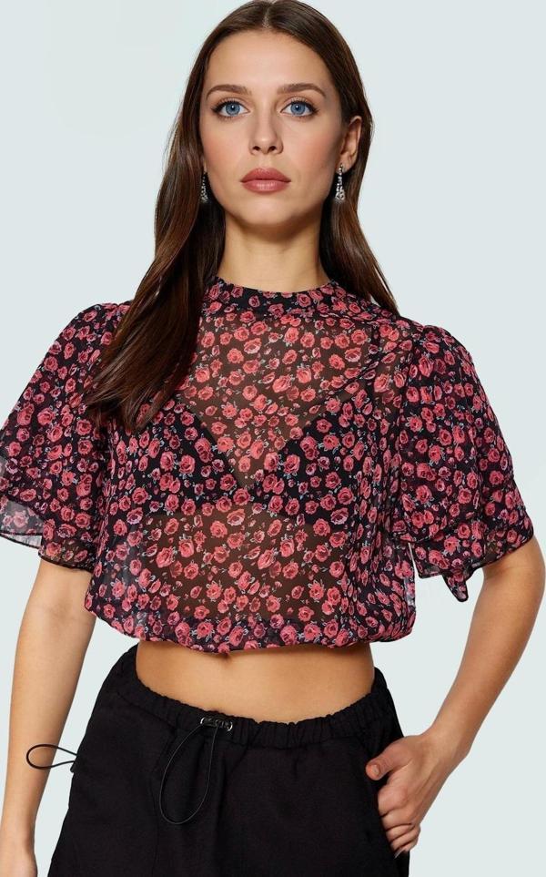 Şifon Kumaşlı Çiçek Desenli Bisiklet Yaka Crop Bluz Yazlık Casual Özel Tasarım Uzun Ömürlü - Image 1