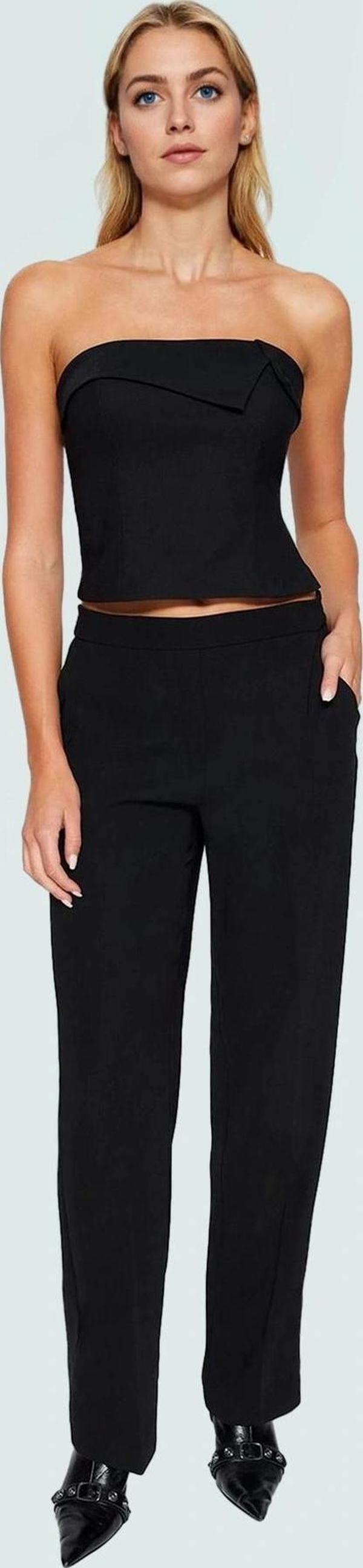 Crop Bluz İnce Askılı Kare Yaka Dokuma Polyester Yazlık Kaliteli İşçilik Trend Tasarım - Image 1