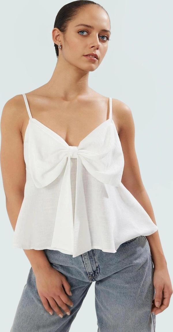 Kadın Keten Görünümlü Fiyonklu Askılı Bluz Rahat Yazlık Günlük Tarz Özenle Seçilmiş Yüksek Kalite - Image 1