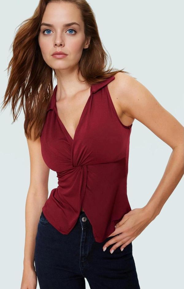 Kadın Fitted Polo Yaka Yazlık Örme Bluz Modern Stil Profesyonel Görünüm Konforlu Kesim - Image 1