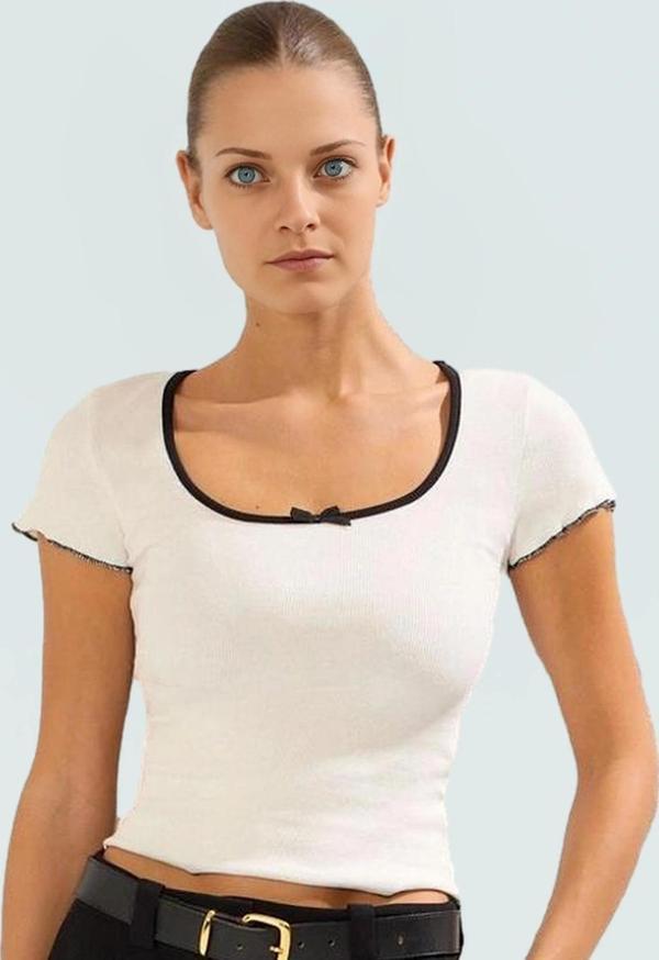 Fiyonklu Kısa Kollu Pamuklu Örme Bluz Yazlık Rahat Kombin Uzun Ömürlü Mükemmel Uyum Şık Görünüm - Image 1