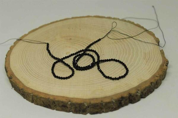 Oniks Taşı YARIM Dizi 2mm (17cm uzunluğundadır) - Image 1