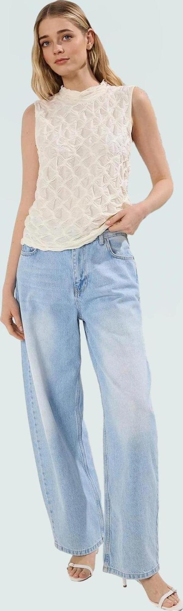 Gofre Dokulu Regular Bluz Yazlık Rahat Polyester Elastan Uzun Ömürlü Zarifane Tasarım - Image 1