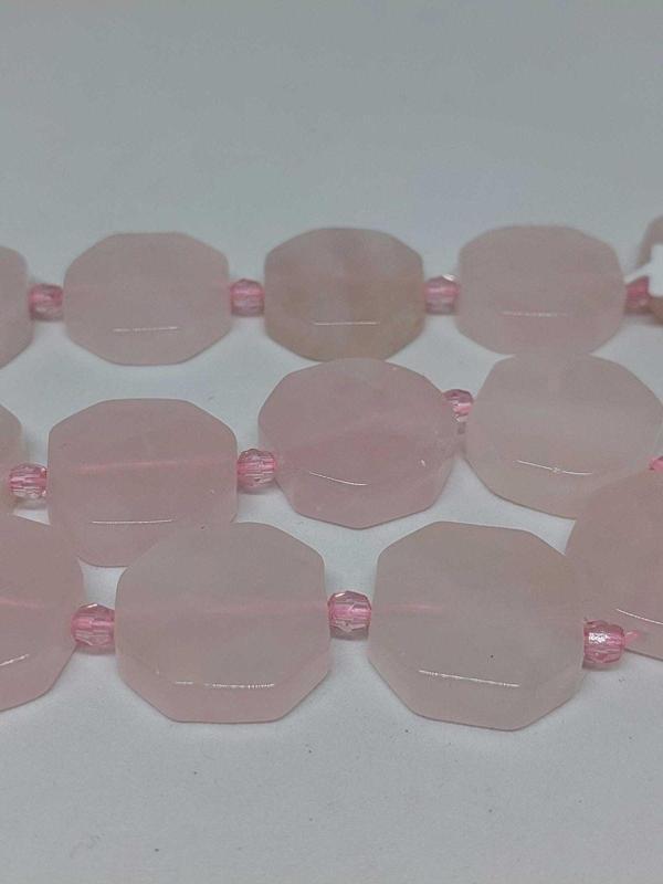 Pembe Kuvars Taşı Sekizgen Şekilli Yarım Dizi (35685) (toplam 7 Adet Taş) - Image 1