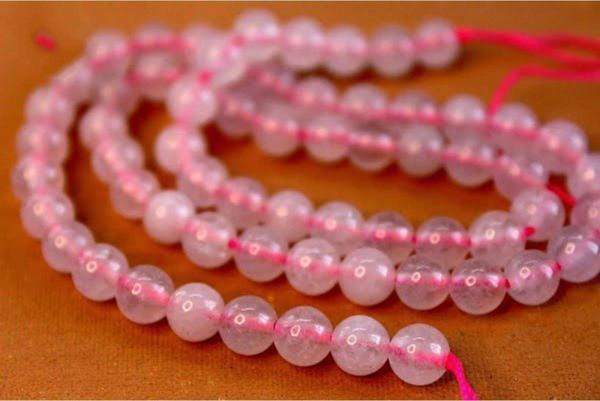 Pembe Kuvars Taşı Yarım Dizi 6mm (18cm Uzunluğundadır) - Image 1