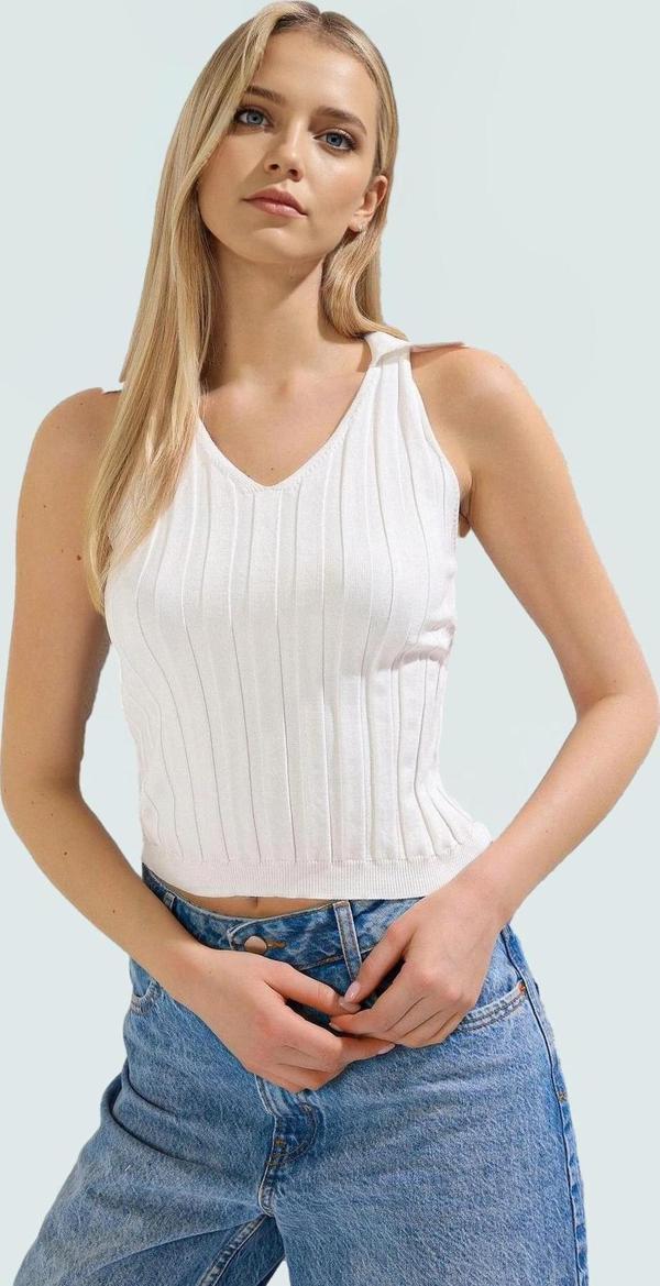 Triko Fitted Crop Bluz Polo Yaka Kolsuz Yazlık Rahat Mükemmel Uyum Dayanıklı Malzeme - Image 1