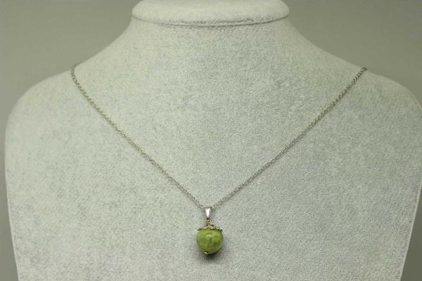 Peridot (zebercet) Taşı Kolye Ucu Zincirli - Image 1