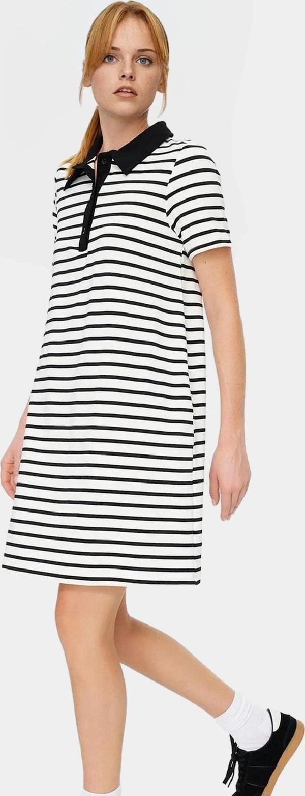 Çizgili Viskoz Karışımlı Polo Yaka Kısa Kollu A Kesim Elbise Özel Tasarım Zarifane - Image 1