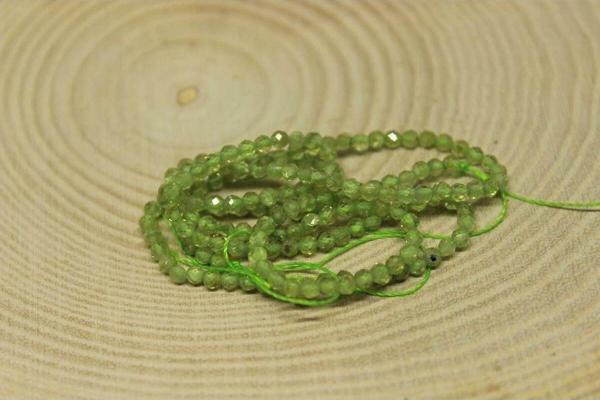 Peridot (Zebercet) Taşı YARIM Dizi 2mm (17cm uzunluğundadır) - Image 1