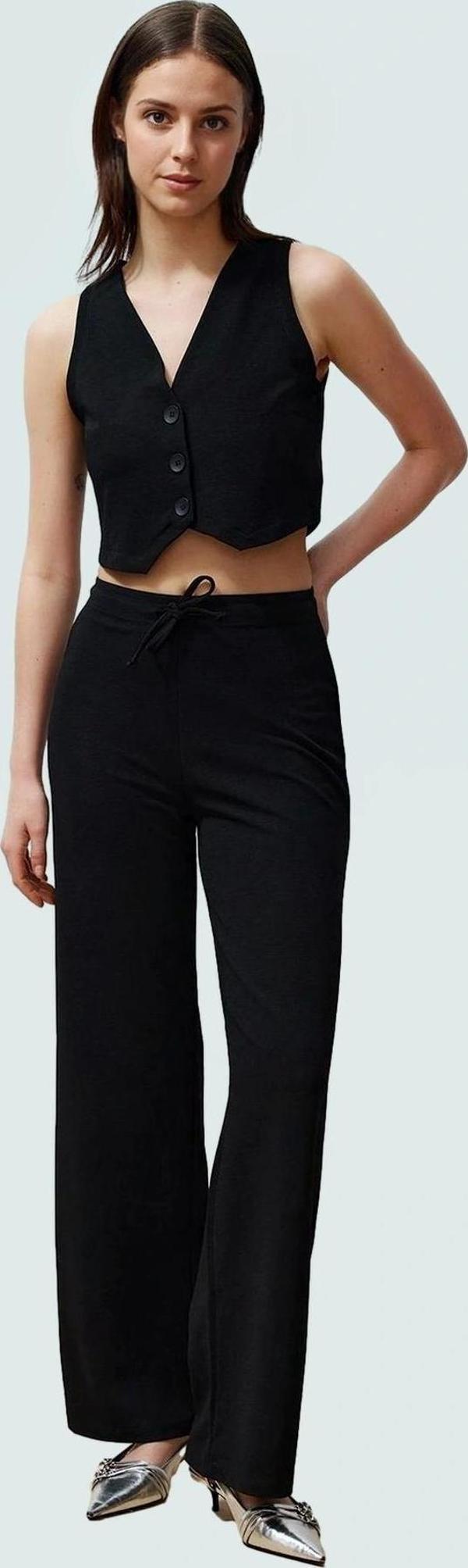 Kadın Örme Yelek Pantolon Takım Fitted Kalıp Geniş Paça İş Ve Günlük Profesyonel Görünüm - Image 1