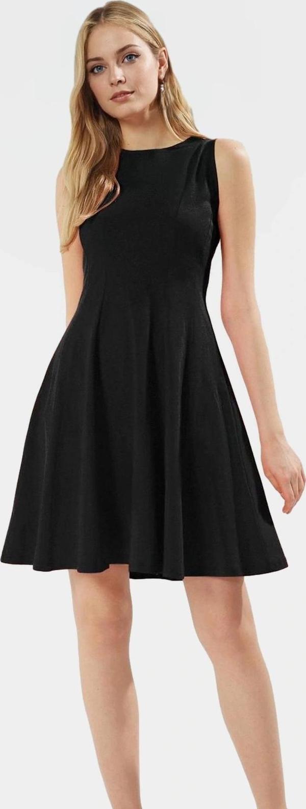 Yazlık Mini Örme Elbise Bisiklet Yaka Kadın Günlük Modern Stil Şık Görünüm - Image 1