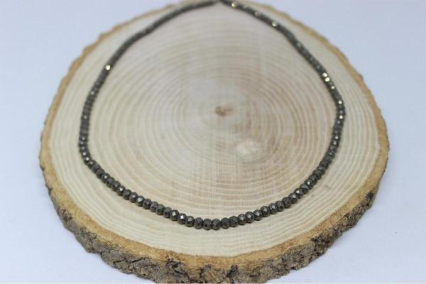 Pirit Taşı Rondela Faset Kesim 4*3mm YARIM Dizi (17cm uzunluğundadır) - Image 1