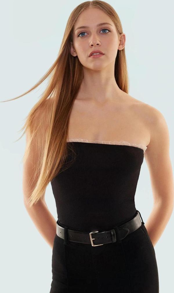 Straplez Pamuklu Crop Bluz Fitted Kalıp Yaz Koleksiyonu Günlük Kullanım İçin Mükemmel Uyum - Image 1