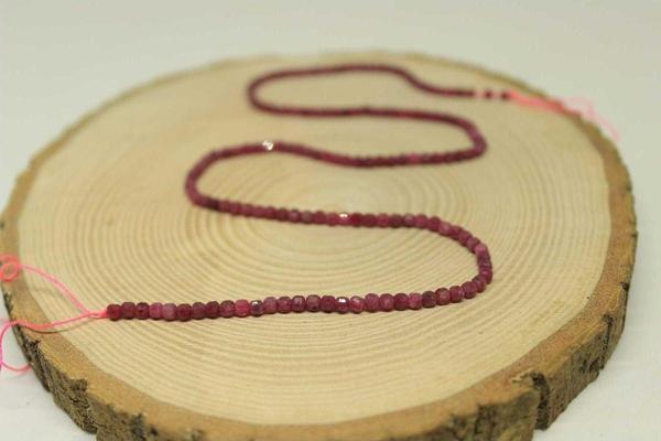 Yakut Taşı Küp Şekilli Dizi 2.5mm - Image 1