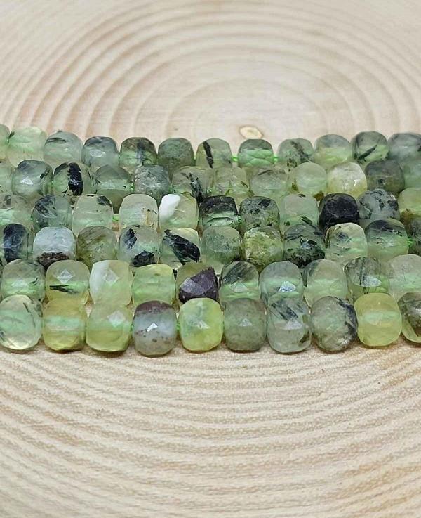 Prehnit (prinayt) Taşı Küp Şekilli Dizi 4,5mm - Image 1