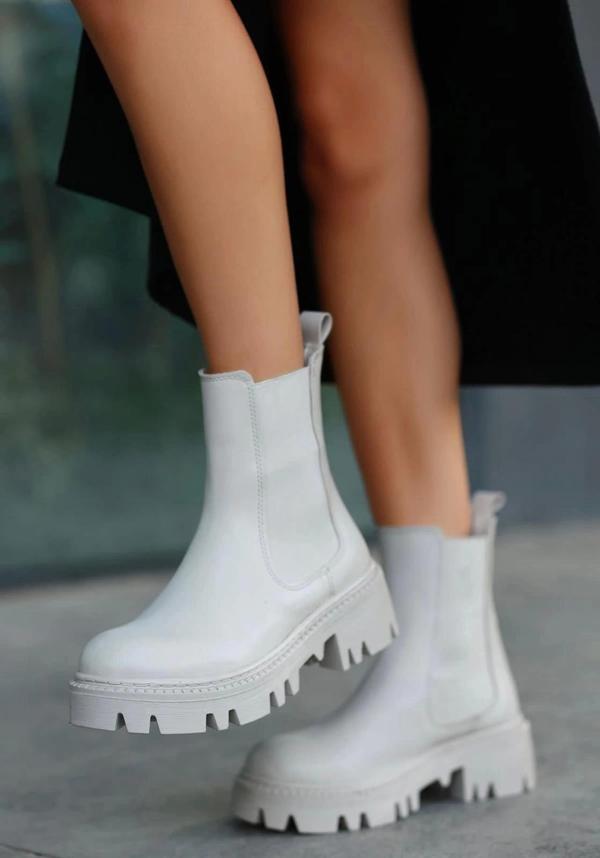 Ninle Bej Cilt Topuklu Bot - Image 1