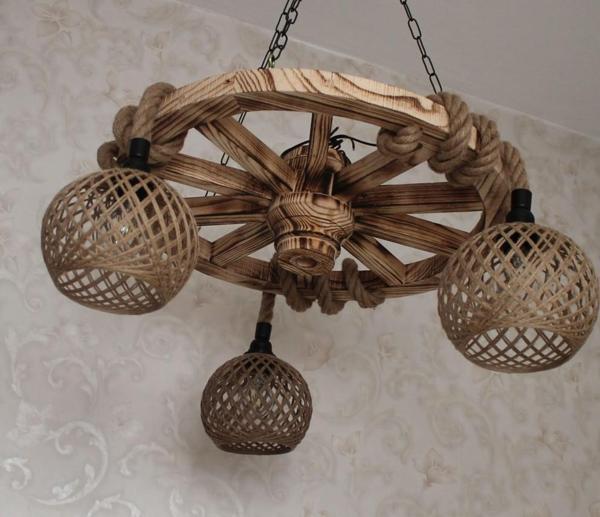 Otantik Çarşı Ahşap Teker Avize 60  cm. 3 Duylu Hasır Şapkalı - Image 1