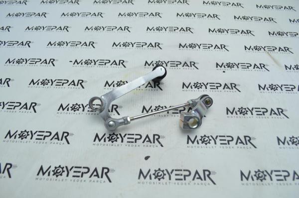 543027 YAMAHA YZF R25 VİTES PEDALI ORJ - Image 1