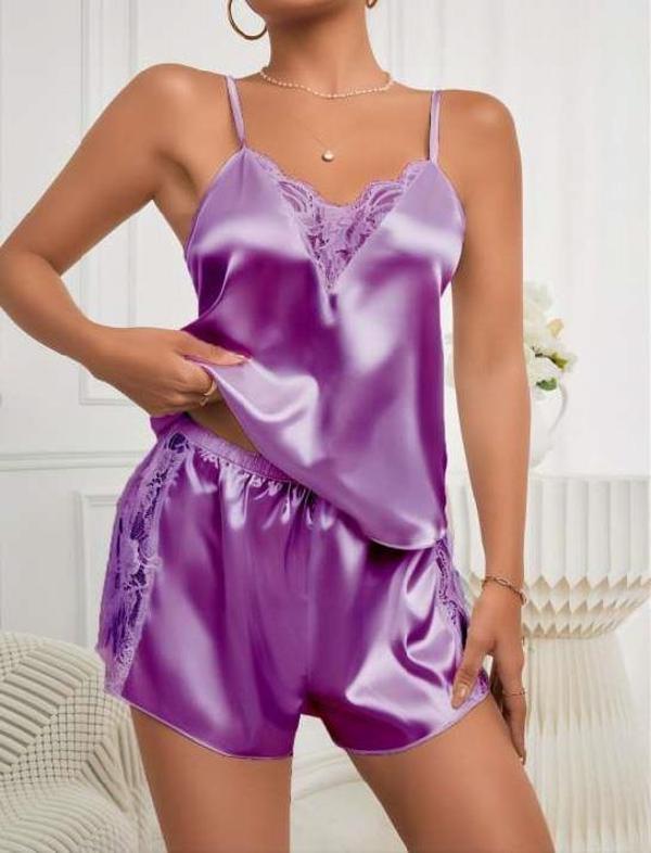 Aria's Closet Mor Dantel İşlemeli İnce Askılı Saten Şortlu Takım - Image 1