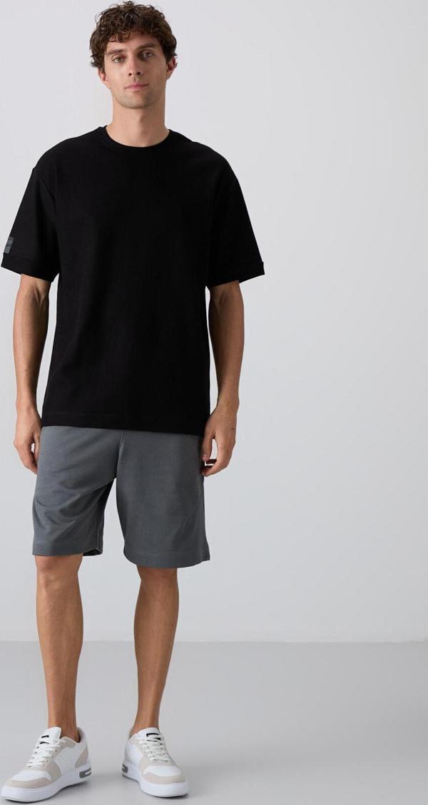 Tommy Life Siyah Pamuklu Kalın Yüzeyi Dokulu Oversize Fit Basic Erkek T-Shirt - 88339 - Image 1