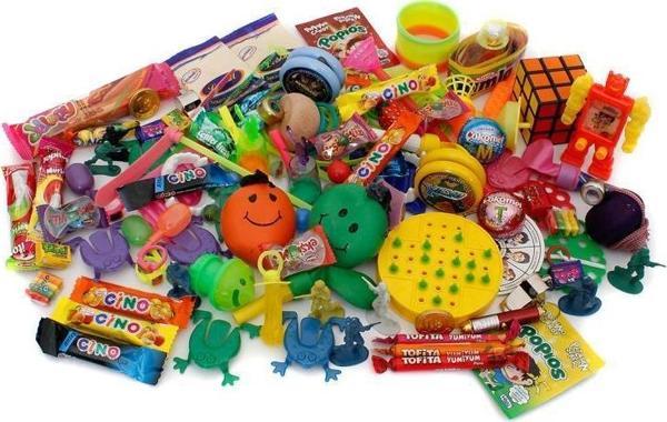 Yılbaşı Nostaljik Gıda Ve Oyuncak Paketi 1 - Image 1