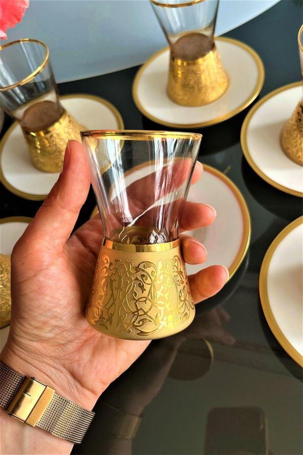 Decostyle Lav Derin El İşçiliği Desen İşlemeli Porselen Tabaklı Gold(24 Ayar)  Çay Takımı - Image 1
