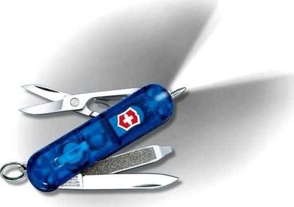 Victorinox 0.6226.T2 Signature Lite Led Fenerli Çakı - Image 1