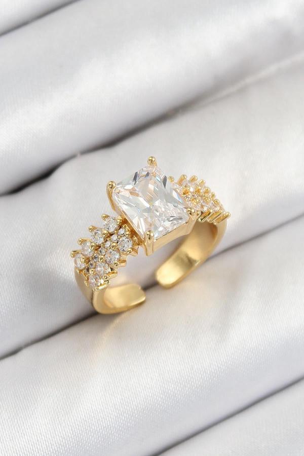 Pirinç  Büyük Zirkon Taşlı Model Gold Renk Kadın Yüzük - Image 1
