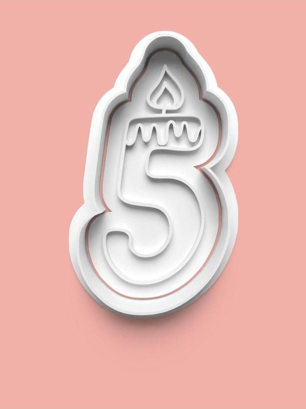 Aktastore Mum Figürlü Beş Rakamı Kurabiye Kalıbı Ve Şeker Hamuru Kalıbı - 5 Numara - Image 1