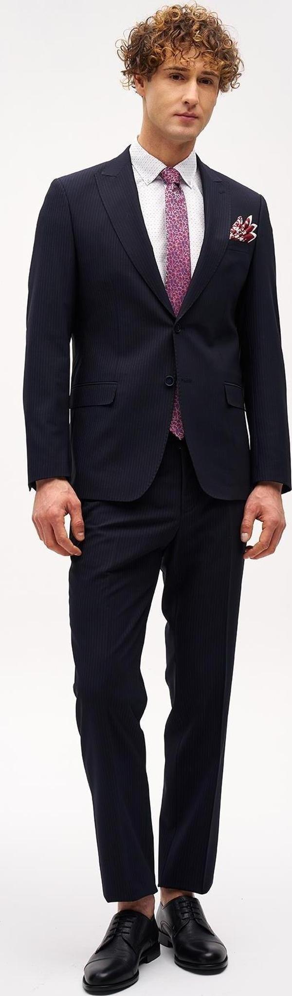 Erkek Lacivert Regularfit / Rahat Kalıp Sivri Yaka Takım Elbise - Image 1
