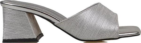 Trend Adımlar Gümüş Kadın Kalın Topuk Fantazi Terlik - Image 1