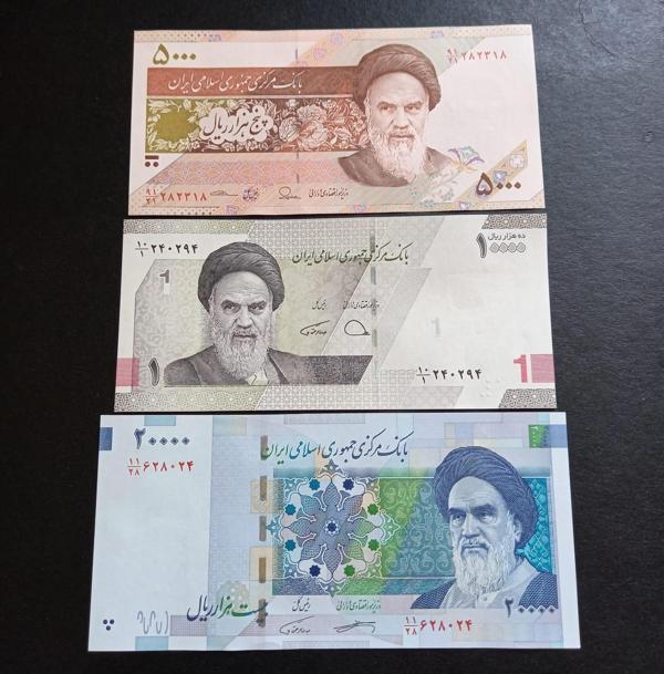 Escoines Koleksiyon 3996368786af45bb2b 5/10/20 Bin Riyal Çil Yabancı Kağıt Para - Image 1