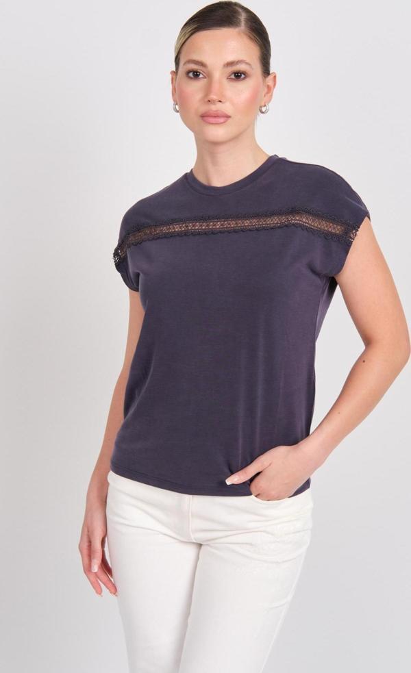 Only Kadın Onlfree Dantel Detaylı Kısa Kollu T-Shirt 15350108 Lacivert - Image 1