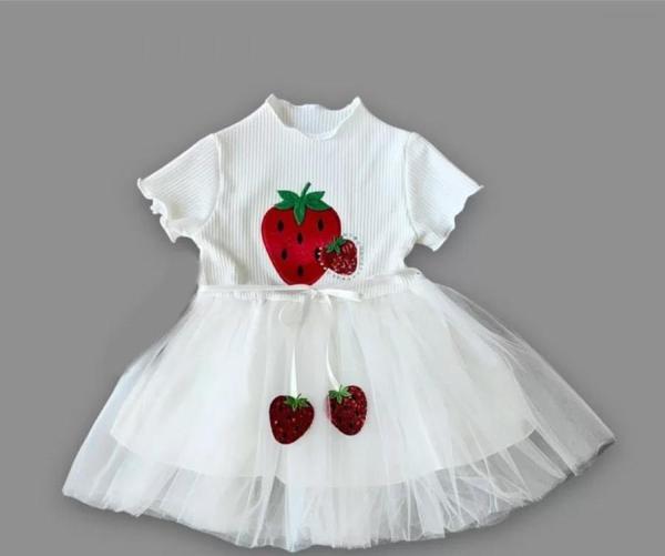 1-2-3 Yaş Payetli Çilek Baskılı Çilek Kuşaklı Kız Bebek Elbisesi Beyaz - Image 1