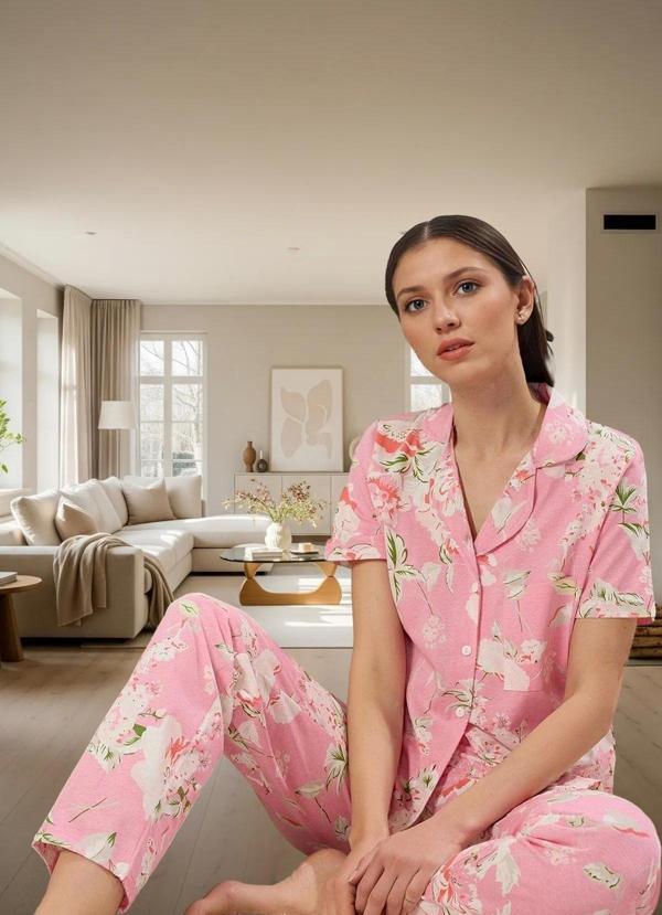 Pamuk Çiçekli Regular Pijama Takımı Kaliteli İşçilik Profesyonel Görünüm Özel Tasarım - Image 1
