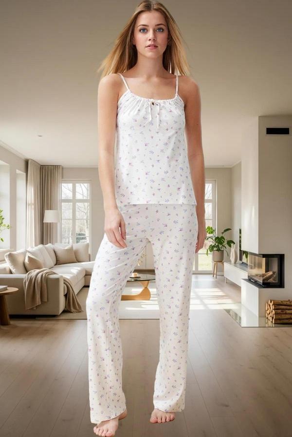 Rahat Viskoz Pijama Takımı; Çiçek Desenli İnce Askılı Normal Bel Geniş Paça Trend Tasarım - Image 1