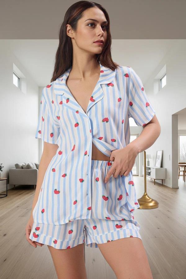 Yazlık Çizgili Çilekli Viskon Pijama Takımı Rahat Kalıp Özel Tasarım Kullanım Modern Stil - Image 1