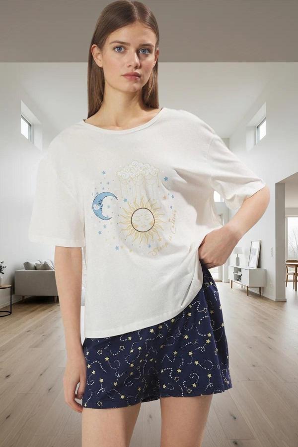 Galaksi Desenli %100 Pamuklu Rahat Pijama Takımı Dayanıklı Malzeme Özel Tasarım Seçkin - Image 1
