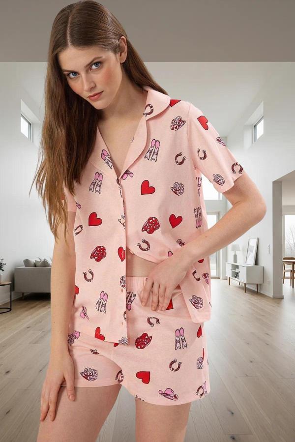 Kalpli Kovboy Desenli Örme Pijama Takımı Rahat Şık ve Yumuşak Profesyonel Görünüm - Image 1