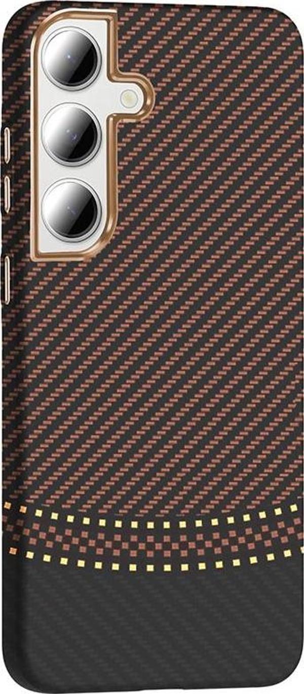 Galaxy S24 FE Kılıf M-safe Şarj Özellikli Karbon Fiber Görünümlü Gros Kapak Gold-Siyah - Image 1