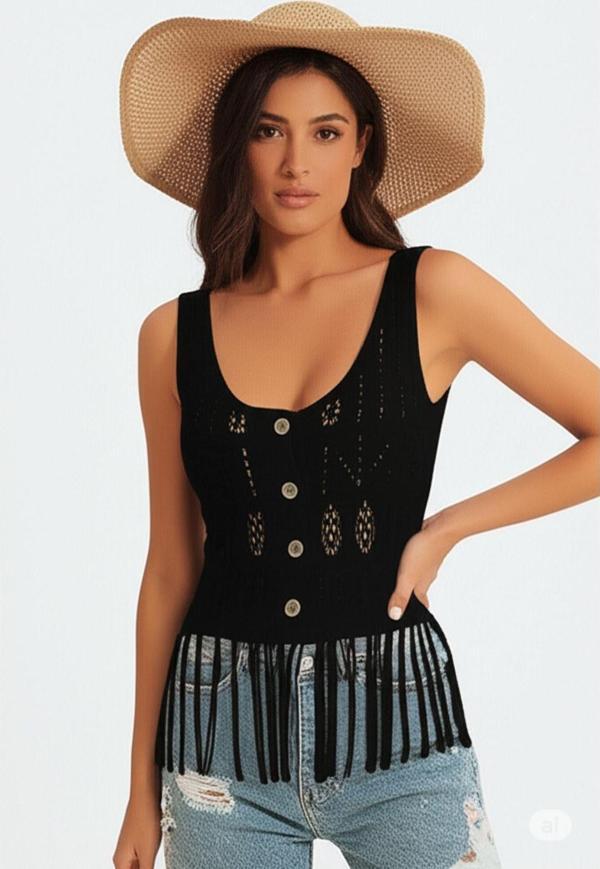 Moda Kadın Askılı Yuvarlak Yaka Önden Düğmeli Püsküllü Triko Bluz - Image 1