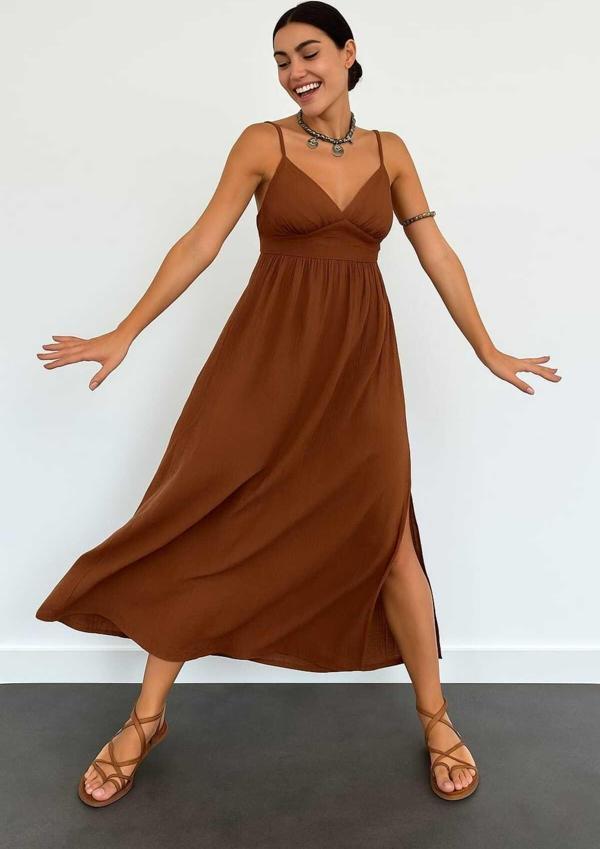 Moda Uzun Yırtmaçlı Keten Elbise - Image 1