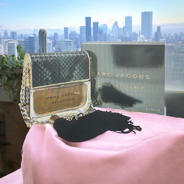 Marc Jacobs Divine Decadence Edp 100 Ml Kadın Parfümü - Image 1
