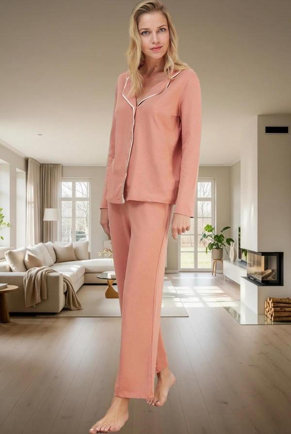 Pamuklu Pijama Takımı Uzun Kollu Gömlek ve Boru Paça Pantolon Günlük Kullanım İçin Şık Görünüm - Image 1