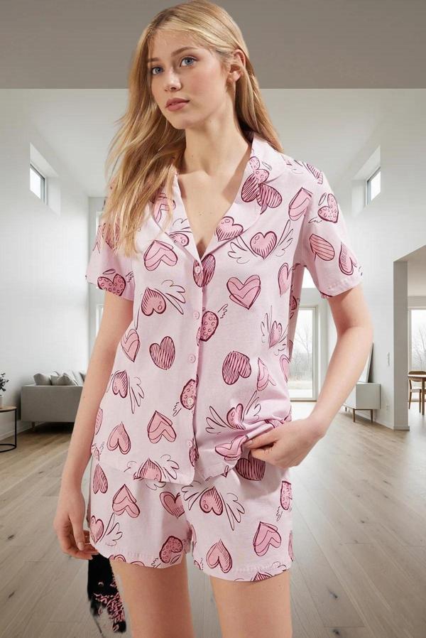 Kadın Kısa Kollu Pamuklu Pijama Takımı Kalpli Desenli Regular Kalıp Şık Görünüm Rahat Kullanım - Image 1