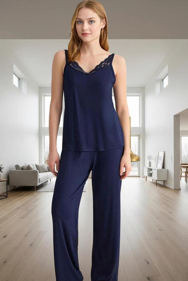 Kadın Viskon Pijama Takımı Dantel Detaylı Rahat Yazlık Profesyonel Görünüm Mükemmel Uyum - Image 1